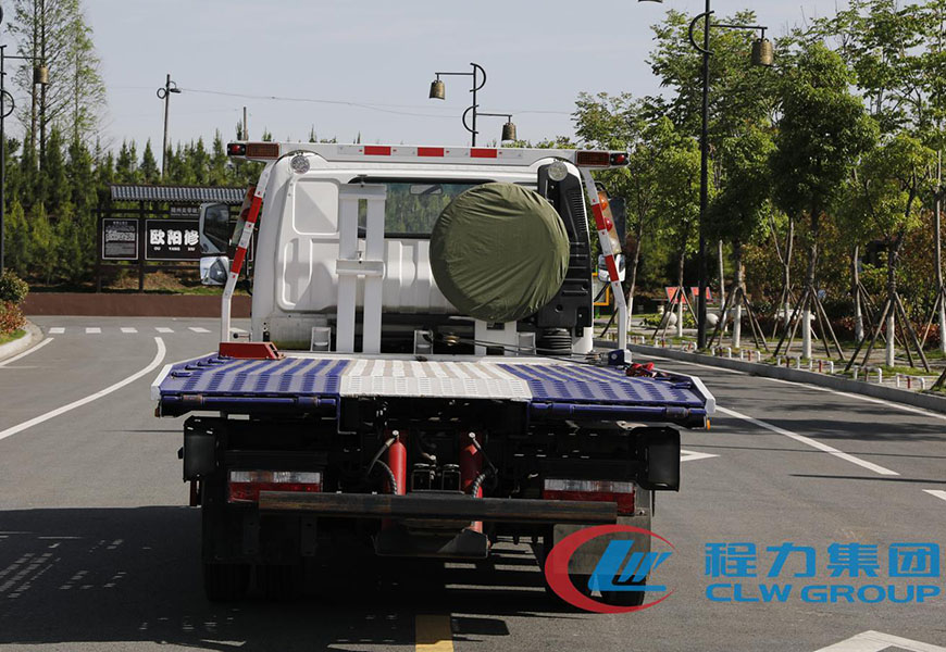 奧馳A3一拖二平板清障車(chē)